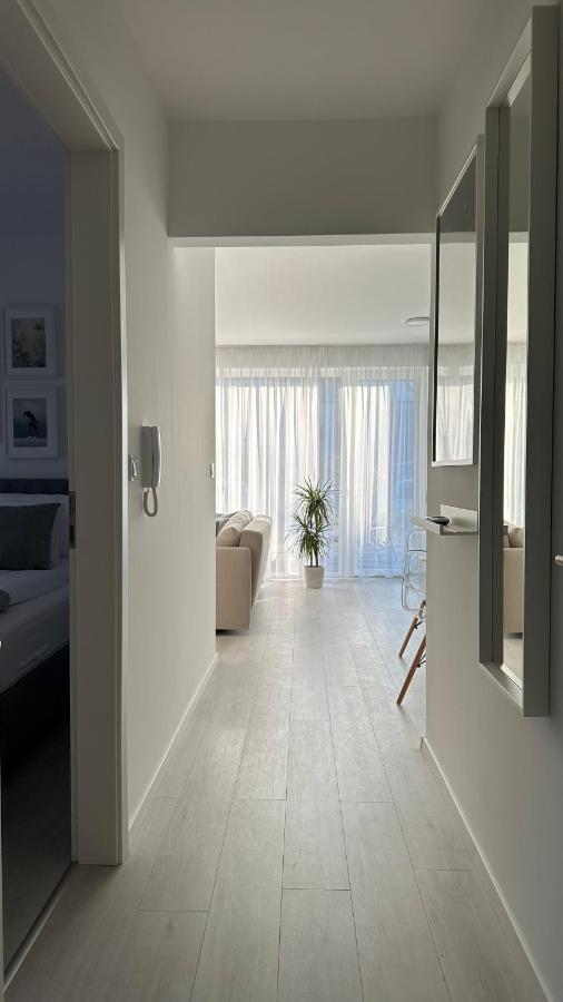 Linden Apartman 001 - Adults Only Mosonmagyaróvár 外观 照片